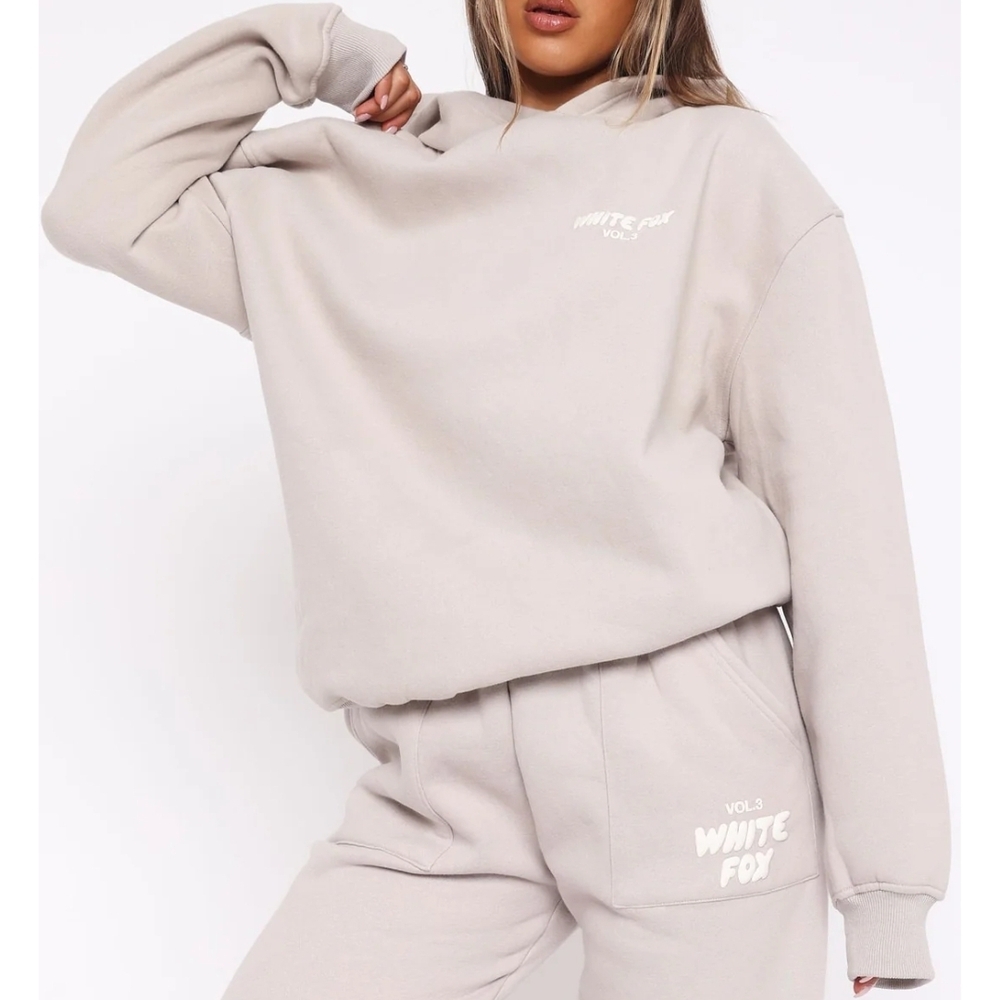 🤍White Fox🤍 Boutique Cream Hoodie - Picture 2 of 4
